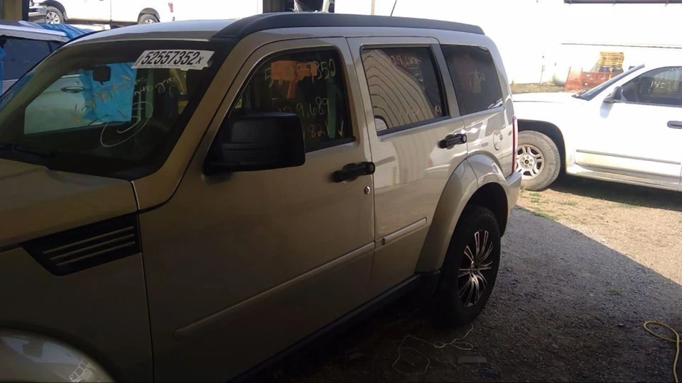 07 - 08 Estuche de transferencia Dodge Nitro E509593 Foto 2 de 4