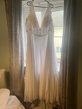 Galina Signature Wedding Dress Size 24