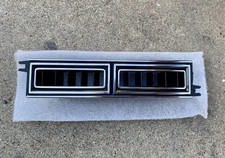 Old Air Products 50-1067f Center Dash Ac Vent Louver 67-68 Mustang Black