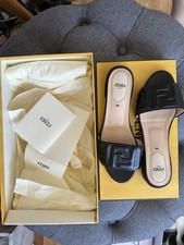 fendi black flat sandals Size 37
