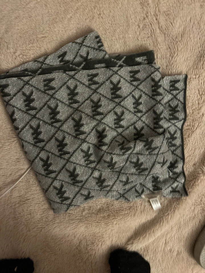 Michael Kors Scarf Grey With Letter Print And Soft Black Letters Silver Grey - Image 2 of 4