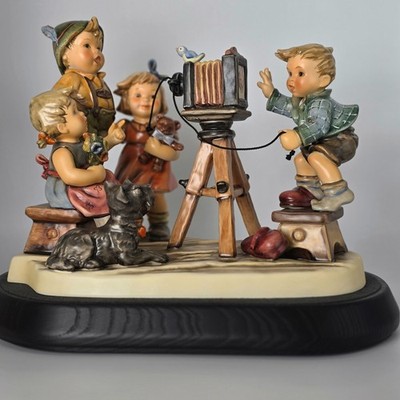 Hummel HUM 2100 Der Meisterfotograf Figur Picture Perfect Figurine Sammler