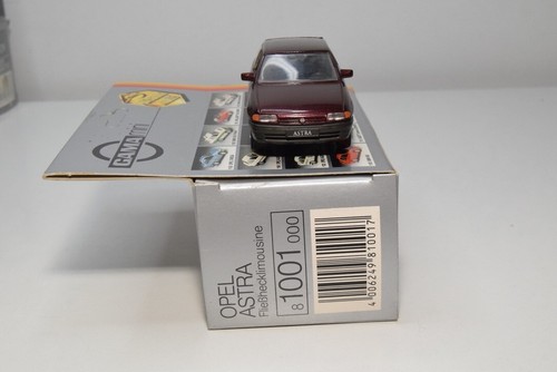 B27 1:43 GAMA 1001 OPEL ASTRA HATCHBACK METALLIC MAROON NMIB - Imagen 4 de 16
