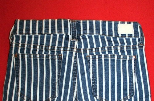 GIRL'S SHORTS..SIZE 12..CELEBRITY PINK...STRETCH..BLUE/WHITE STRIPE..WORN 1 TIME - Picture 4 of 4