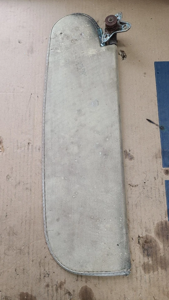 1955-1958 Chevrolet 150 210 Bel-Air Nomad Wagon Sedan Delivery Sun Visor White - Image 3 of 4