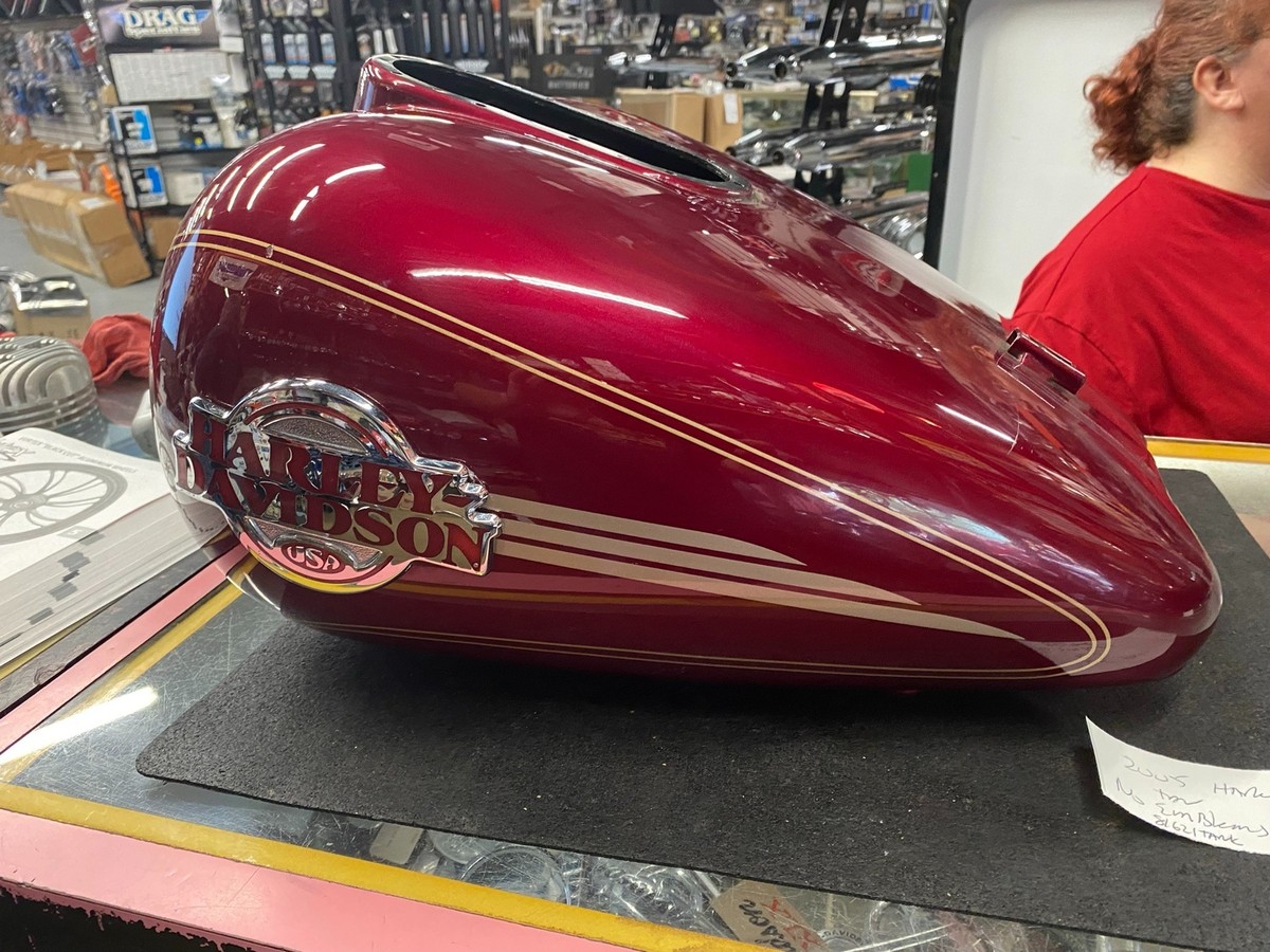 Lava Red Sunglo 2005 Ultra Classic Glide Gas Fuel Tank Harley FLH