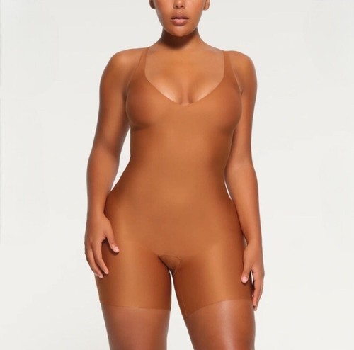Nuevo con etiquetas Body Skims Sin Forro Plunge Medio Muslo Body Bronce Talla 4X - Imagen 1 de 5