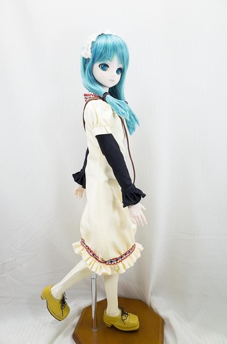 Dollfie Dream DD Hatsune Miku Tirol Set Dolls Party Exclusive w/Bag, Shoes NIB - Picture 2 of 10