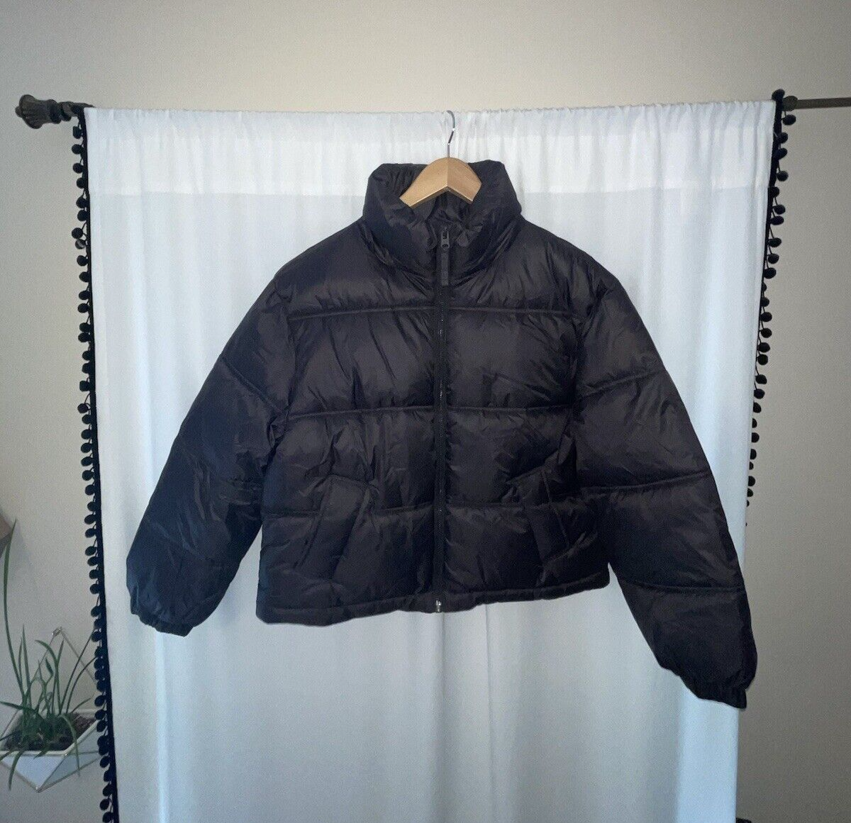Picture 1 of 6