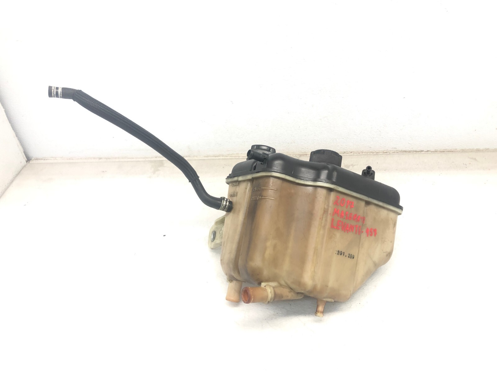 2017-2022 MASERATI LEVANTE 3.0L ENGINE COOLANT RESERVOIR EXPANSION TANK OEM