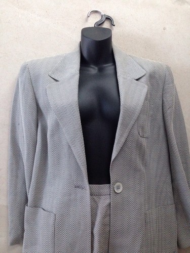 JAEGER Ladies Suit,jaeger Skirt & Jacket.Size UK 8. Woven Herringbone .Worn Once - Picture 2 of 12