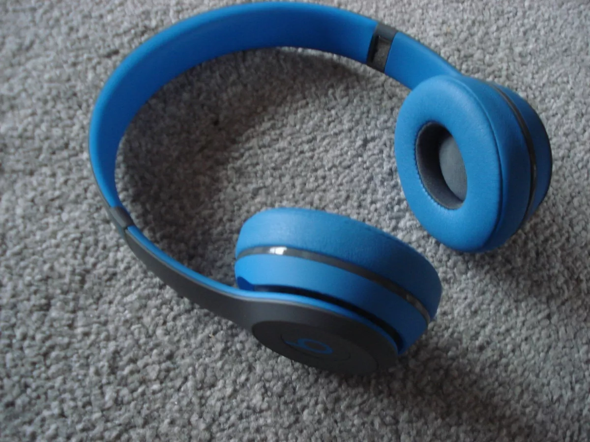 Very Nice Beats by Dr. Dre Solo 2 Solo2 Wireless Headband Headphones  -Blue/Grey