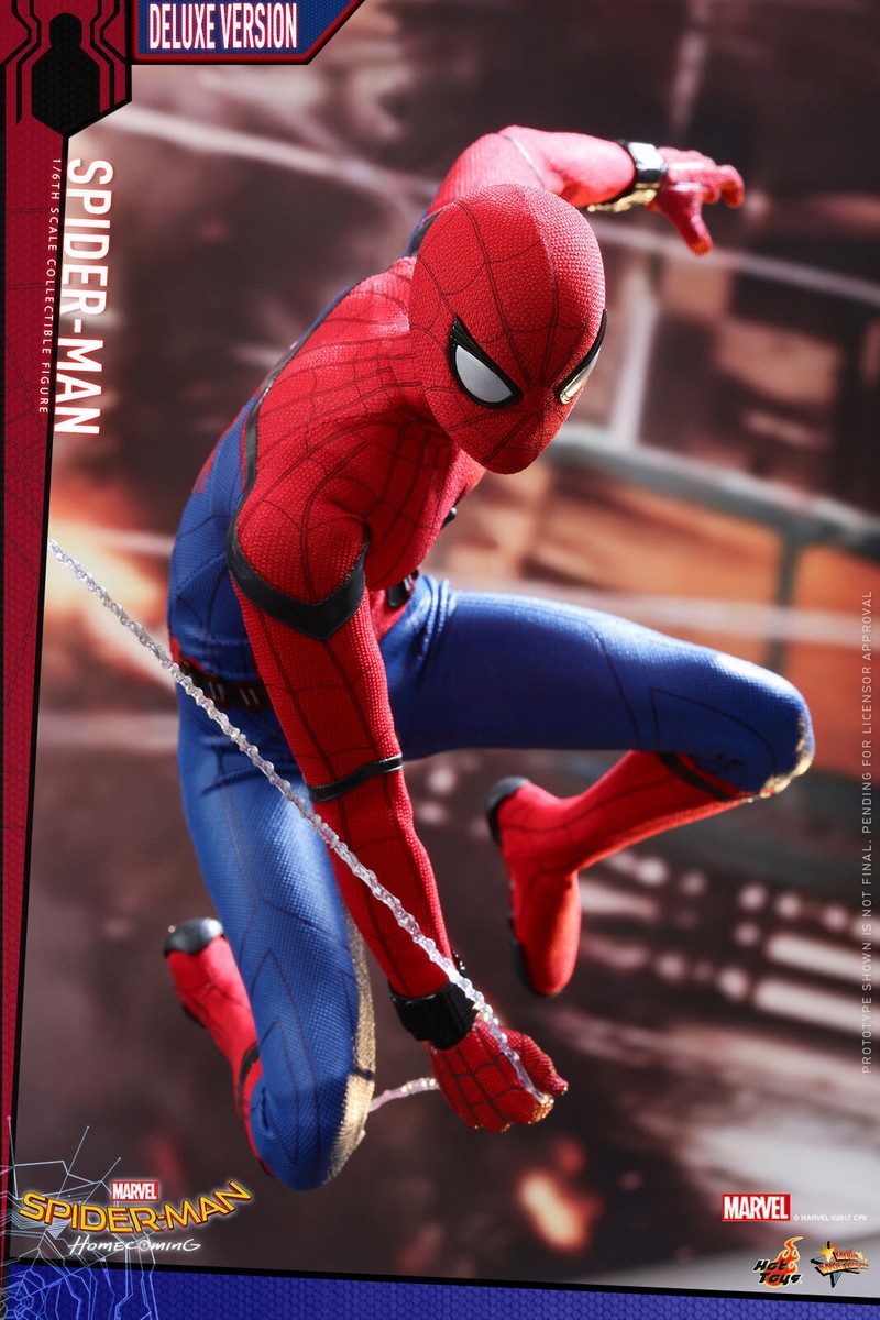 Hot Toys MMS426 Spider-Man Homecoming Peter Parker Deluxe Ver