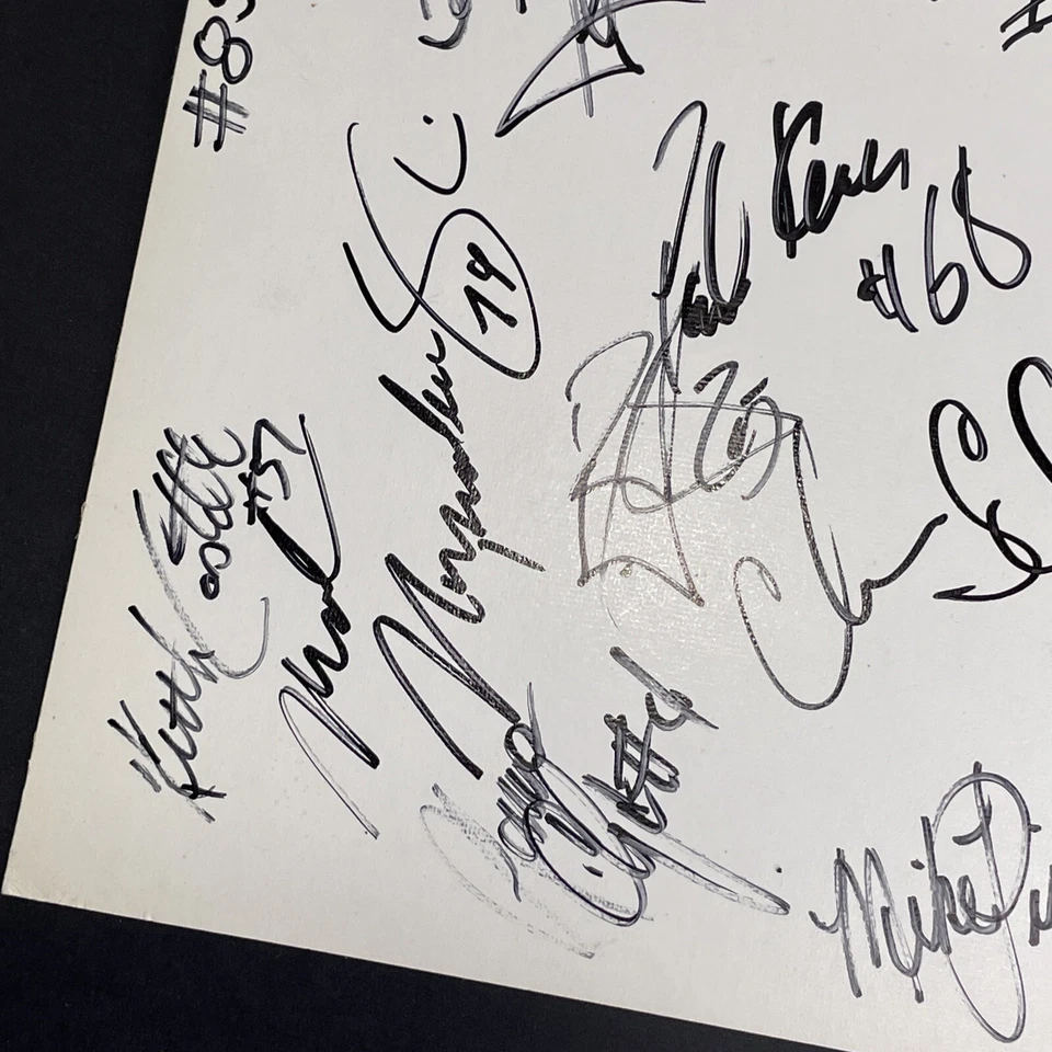 Autógrafos de varias futuras estrellas deportivas de 1991 incluyen Rocket Ismail, Mike Clemons Foto 4 de 4