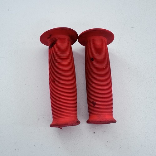 Vintage Hunt Wilde Grips Saturn Five Old School BMX Red 70s 80s Flag Moto A21 - Picture 8 of 17