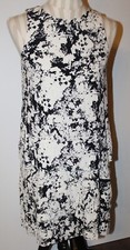 Ladies BANANA REPUBLIC black & cream sleeveless dress Size 0