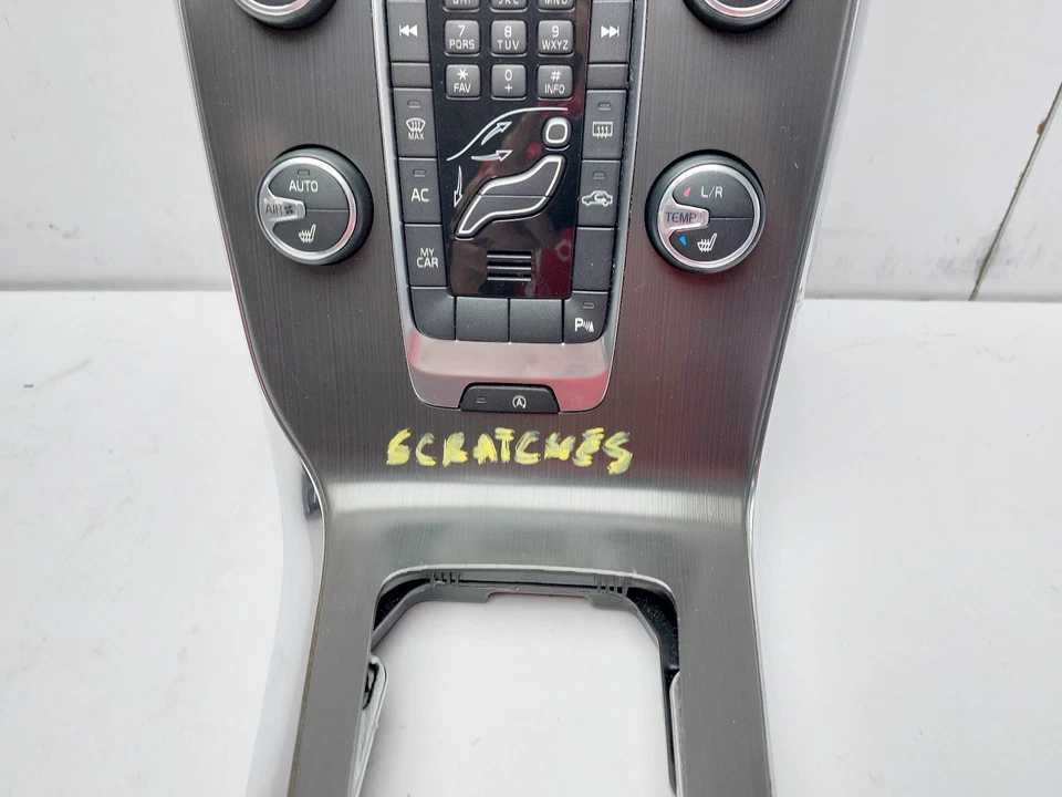 VOLVO V40 CENTRE CONSOLE TRIM WITH MULTIFUNCTION CONTROL SWITCH PANEL 2014 - Image 4 of 4