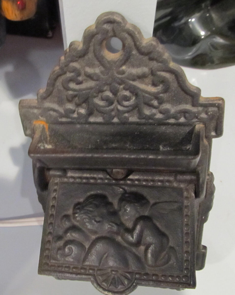 Antique Cast Iron Match Holder (JAS) Antique Cast Iron Match Holder (JAS)