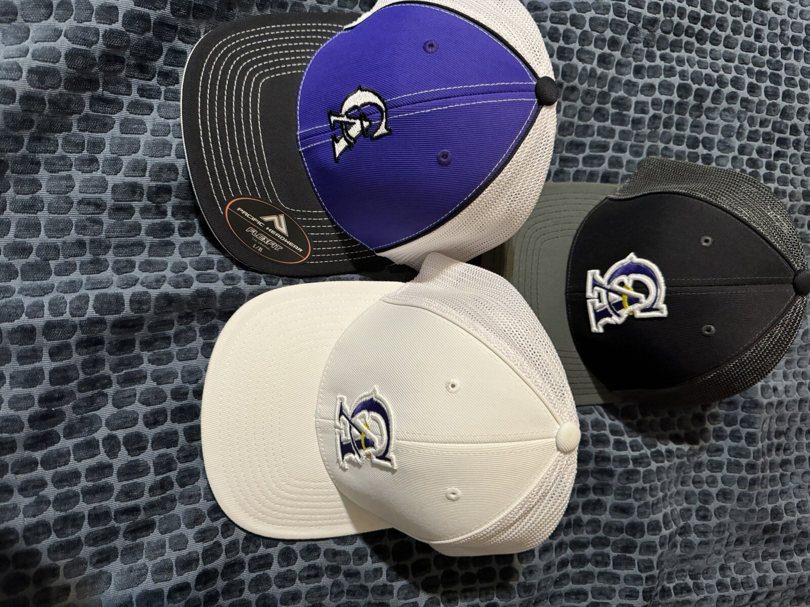 baseball caps - image 4