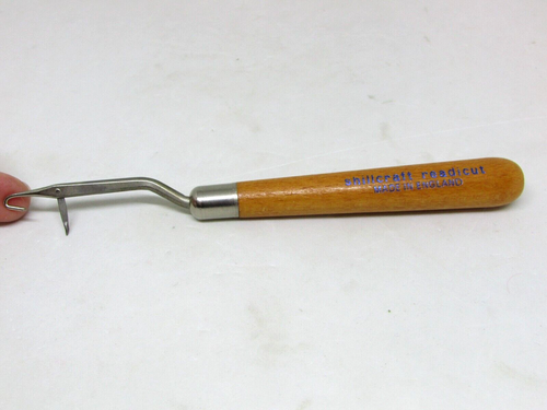 Vintage Shillcraft Readicut Canvas Rug Latch Tool, Wood Handle, made in England - 第 3/3 張圖片