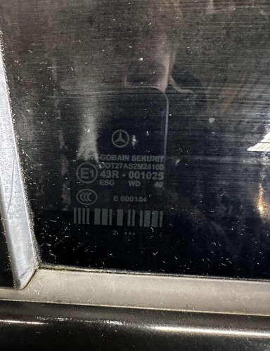 2012 MERCEDES E CLASS E350 DOOR REAR RIGHT DRIVER SIDE IN BLACK (DENT) ✅ - Picture 10 of 14
