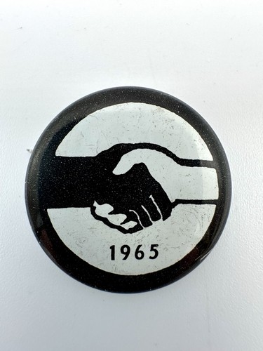 SNCC 1965 Student Non-Violent Comm Civil Rights B&W Handshake Cause Pin Button - Bild 1 von 6
