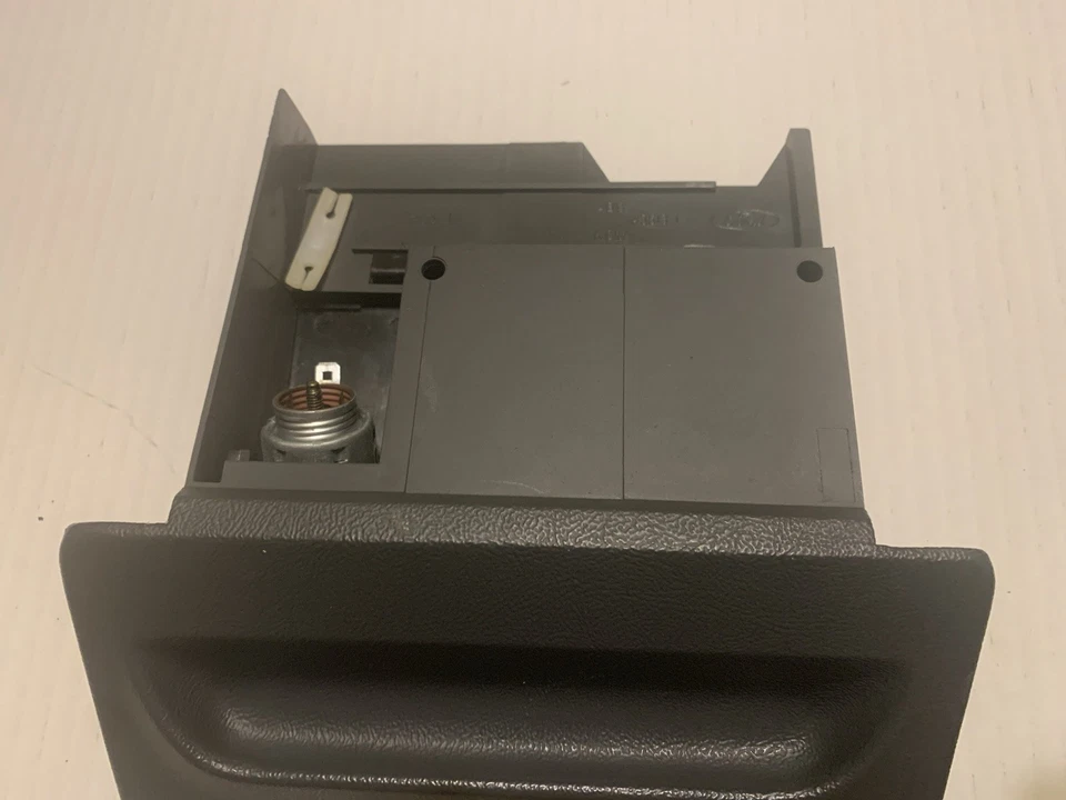 Ford F150 F250 F350 1992-1996 Bronco bandeja de cenizas carbón oscuro gris OEM Foto 3 de 4