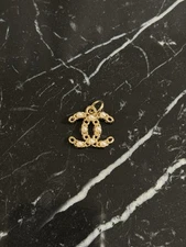 CHANEL Pearl Studded Metal Zipper Pull Charm