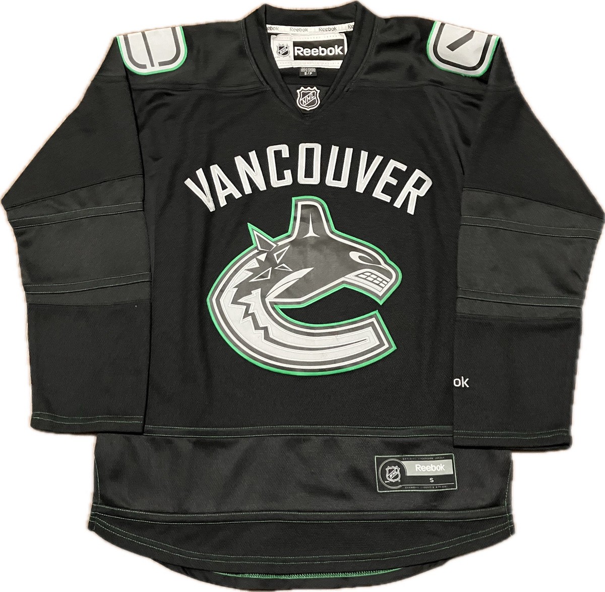 Vancouver Canucks Black Ice Reebok NHL Hockey Jersey Size S