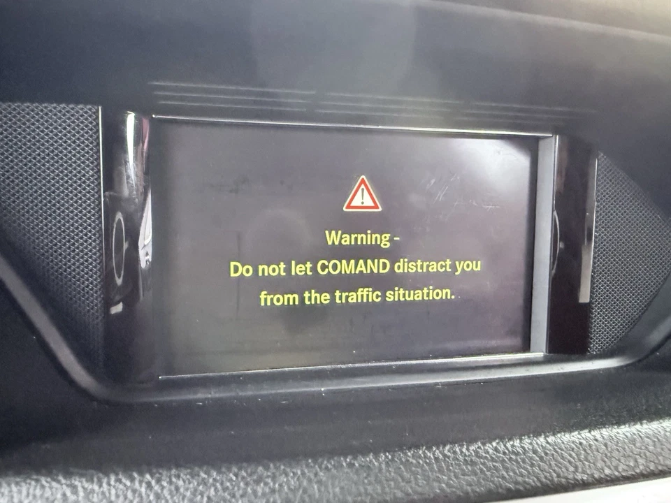 Unidad de monitor de pantalla de navegación de tablero 12-14 Mercedes W212 E350 E550 OEM Foto 3 de 4