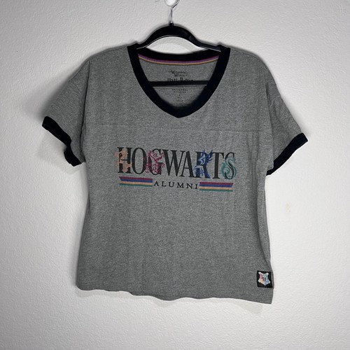 Harry Potter Hogwarts Alumni Graphic Tee V-Neck Ringer T-Shirt Large - Picture 2 of 5