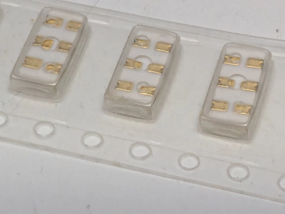 Carrete parcial de Panasonic EFO-S4004E5: resonador de cerámica con tapa 4,00 MHz 5 % Foto 4 de 4