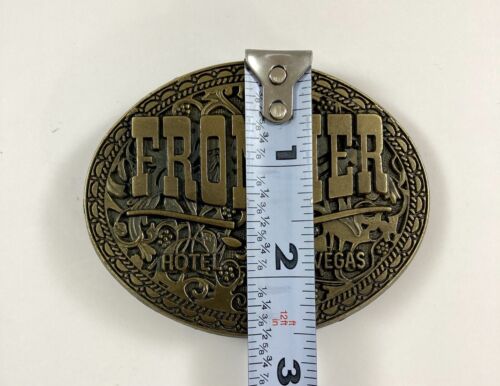 Old Frontier Hotel Casino Bar Las Vegas Vintage Latón Ovalado Hebilla de Cinturón 3.25” - Imagen 8 de 11