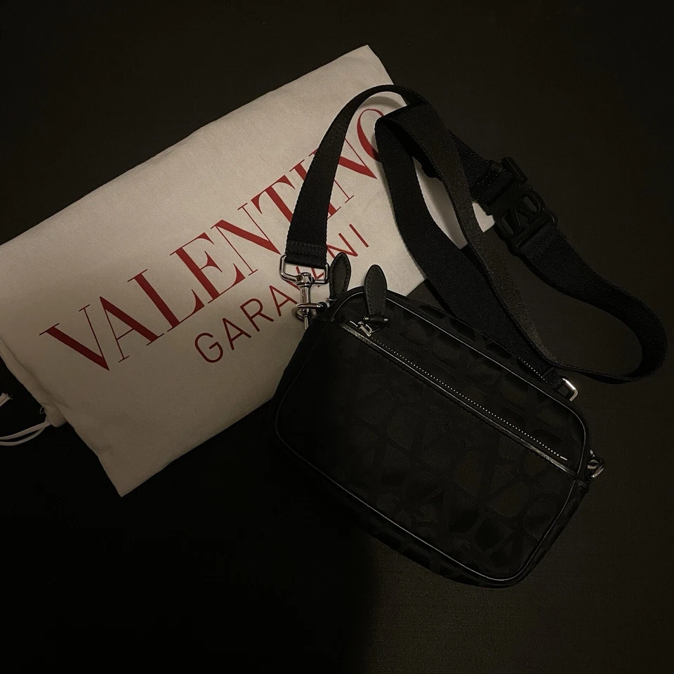 VALENTINO GARAVANI Toile Iconographe Technical Fabric Shoulder Bag - Image 2 of 4