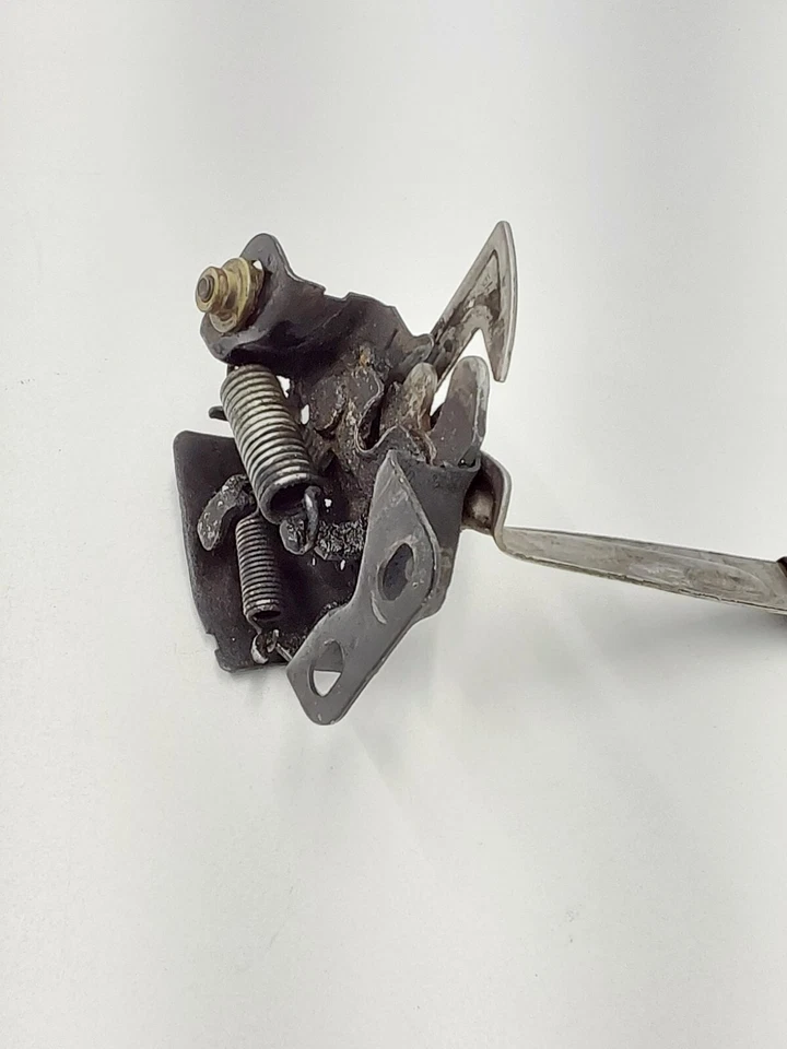 Abridor de capó Honda Civic 2001-2005 OEM Foto 4 de 4