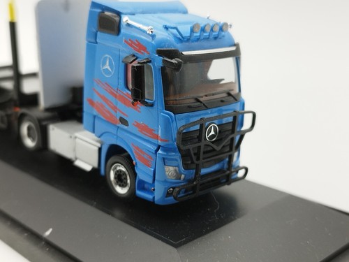 Modellino vetrina acrilica 1:87 Herpa H0 Mercedes Actros trasporto legno fatto a mano - Foto 9 di 10