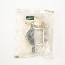 JAGUAR DAIMLER EXHAUST MOUNT  C40110 New Genuine Part