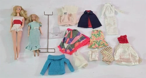 X-797 VINTAGE 1960/70'S MATTEL BARBIE & SKIPPER DOLLS W/ TAGGED BARBIE CLOTHING