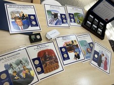 USA coin lot boxed set + proof in cards