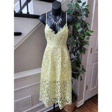 Astr The Label Midi Dress Women's Small Yellow Lace Sweetheart Neck Casual Party