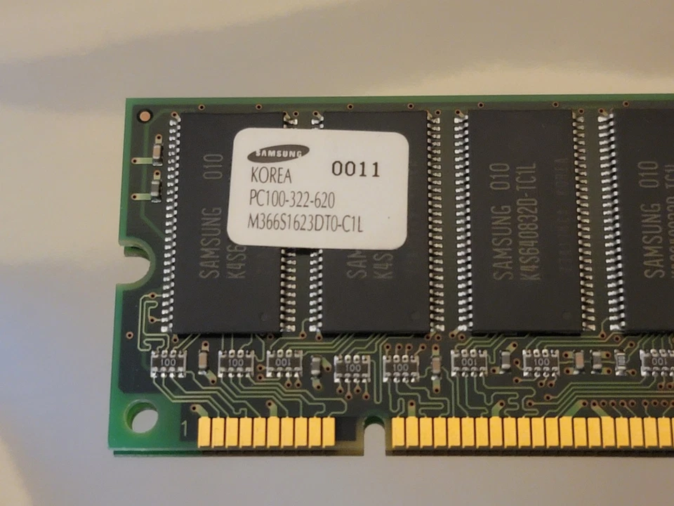 Samsung M366S1623DT0-C1L 128MB PC100-322-620 DIMM SDRAM Memory RAM PowerMac G4 ∇ - Image 2 of 3