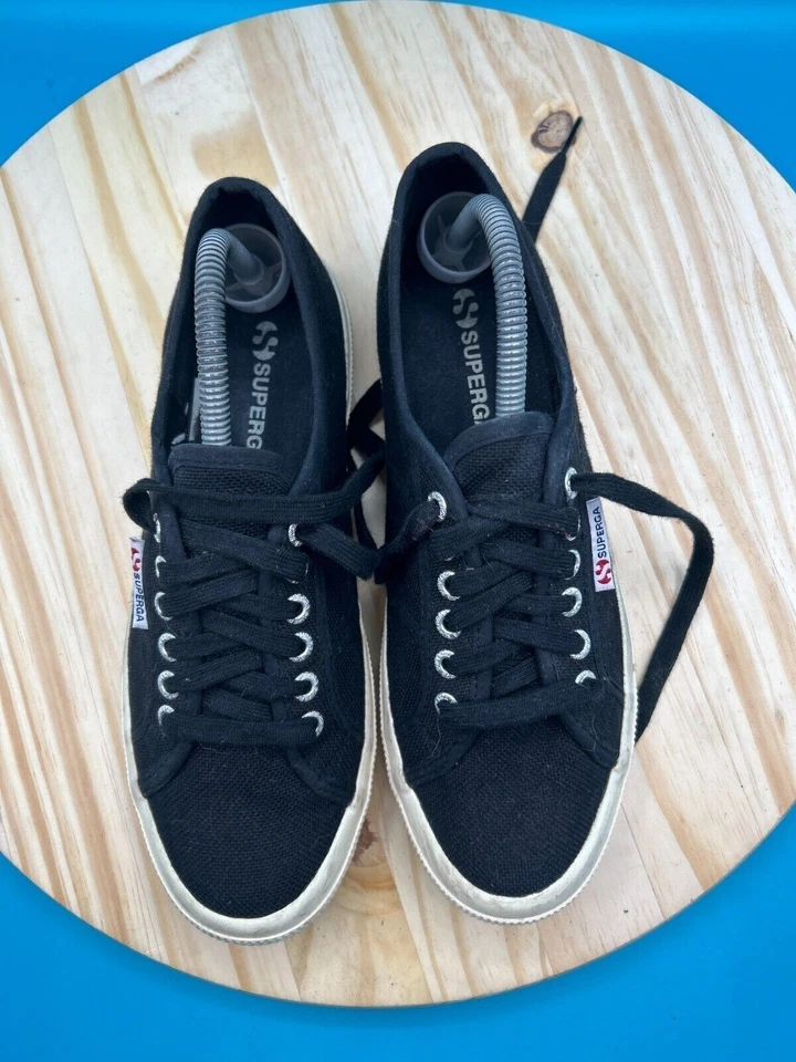 Zapatos deportivos clásicos Superga 2750 Cotu para mujer talla 8W negros con cordones Foto 4 de 4