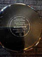 Chantecaille Perfect Blur Finishing Powder Medium/Deep 0.28 oz – New