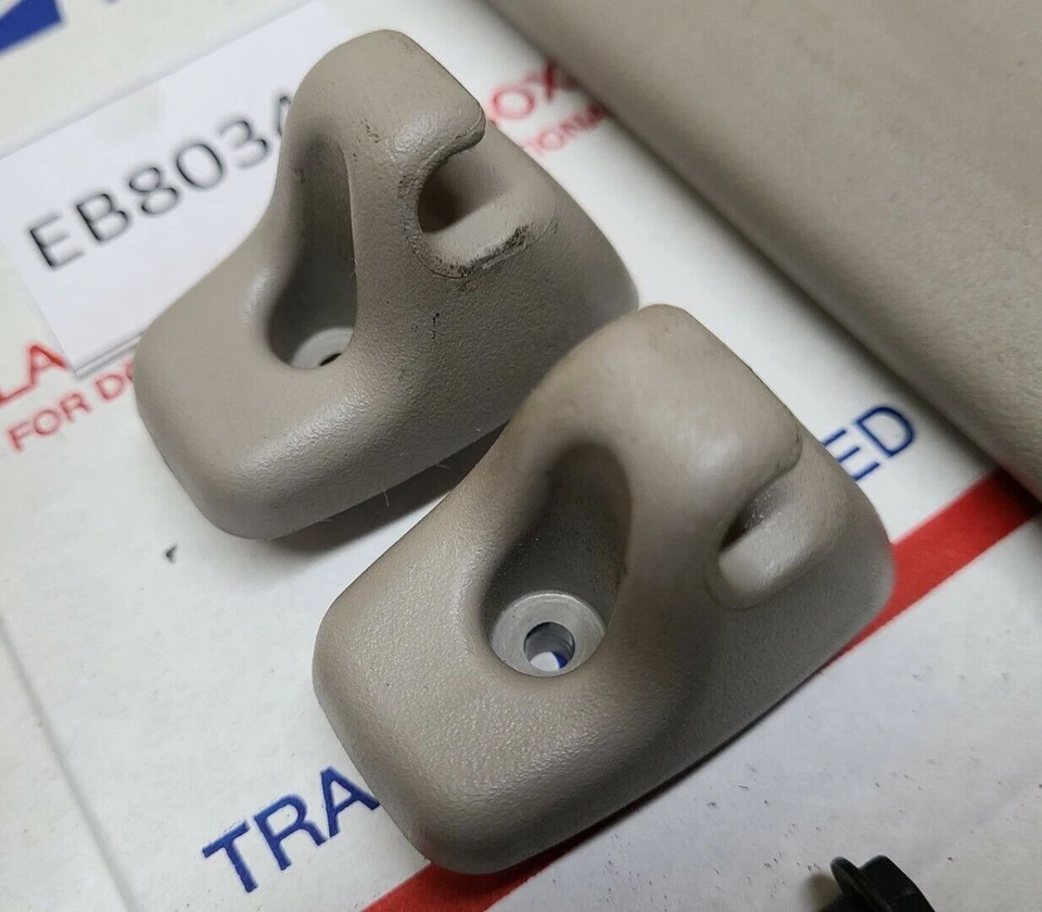 OEM 2009-2018 Dodge RAM 1500 Interior Sun Visors Visor Pair Shades W/ Hardware - Image 3 of 4