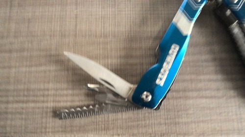 Dallas Cowboys Premium 9-Piece Utility Multi Tool Pliers, knife etc... - Picture 2 of 9