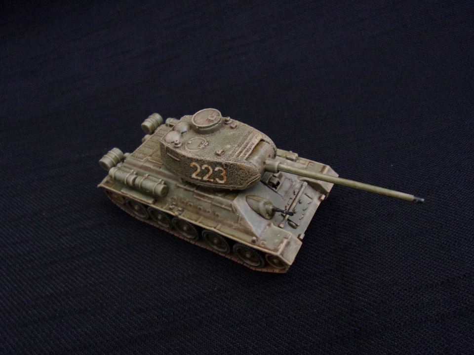 upgraded T-34/85  1944, Amercom 1/72 - Image 3 of 4