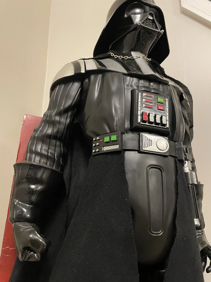 Jakks Pacific Star Wars 31" Deluxe Electronic Talking Darth Vader Foto 3 de 4