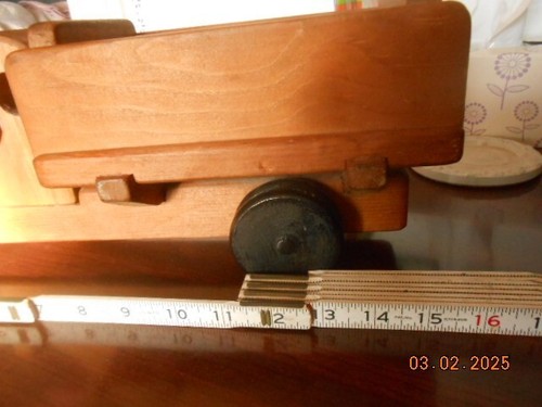 VINTAGE WOODEN MACK C CAB TRUCK - Picture 7 of 9