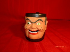 3 D Character Mugs For kids 1996 HET Parachute Press G Stamp Cartoon Character 