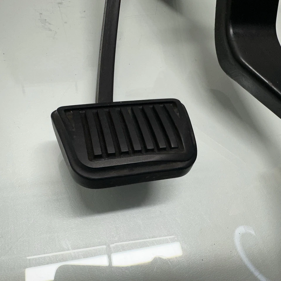 Dodge Ram Clutch Pedal Assembly 5-speed Manual Swap 1994-1997 OEM NV3500 NV4500 - Image 3 of 4